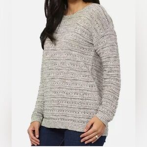 Leo & Nicole Women's Textured Gray Sweater